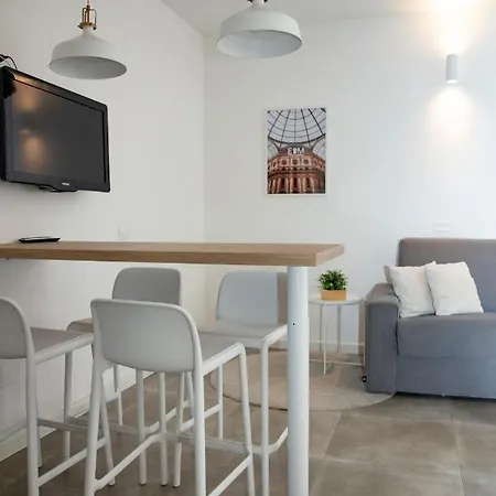 Easy Navigli 밀라노